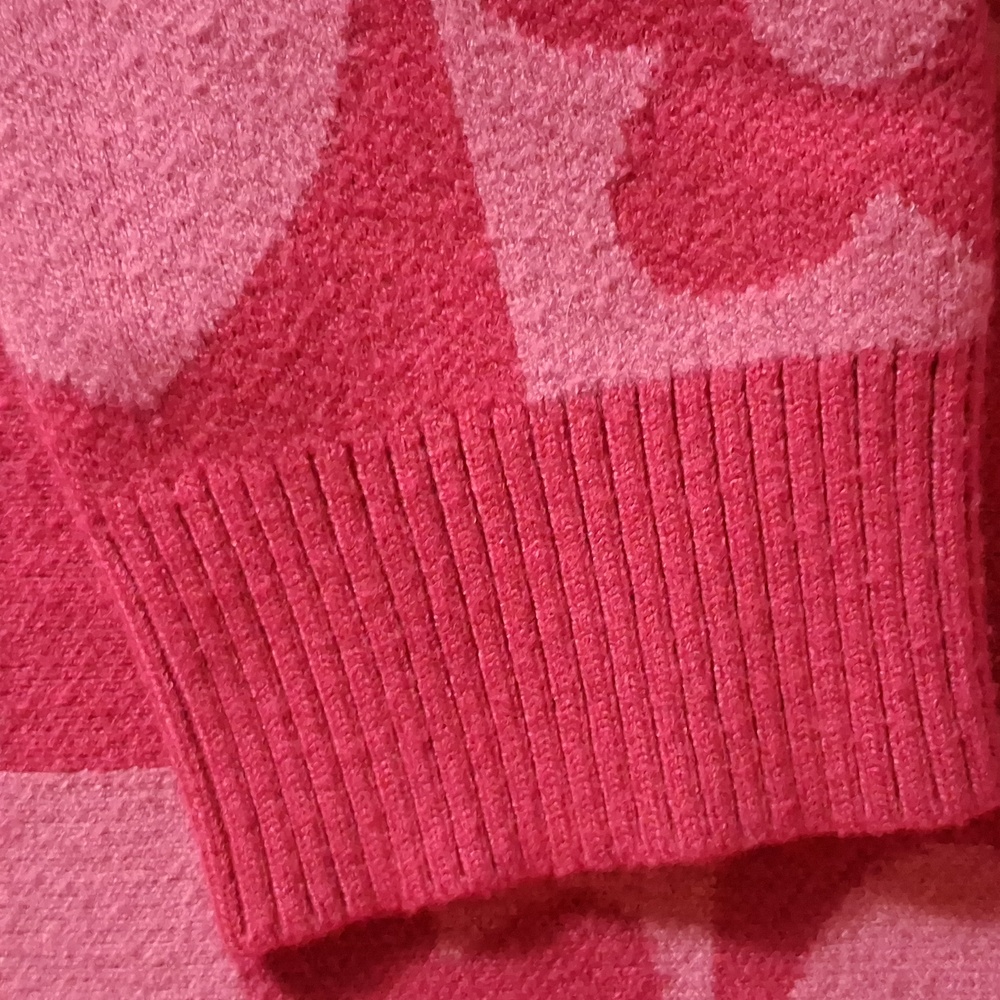 Pink Sweater - Picture 3 of 3